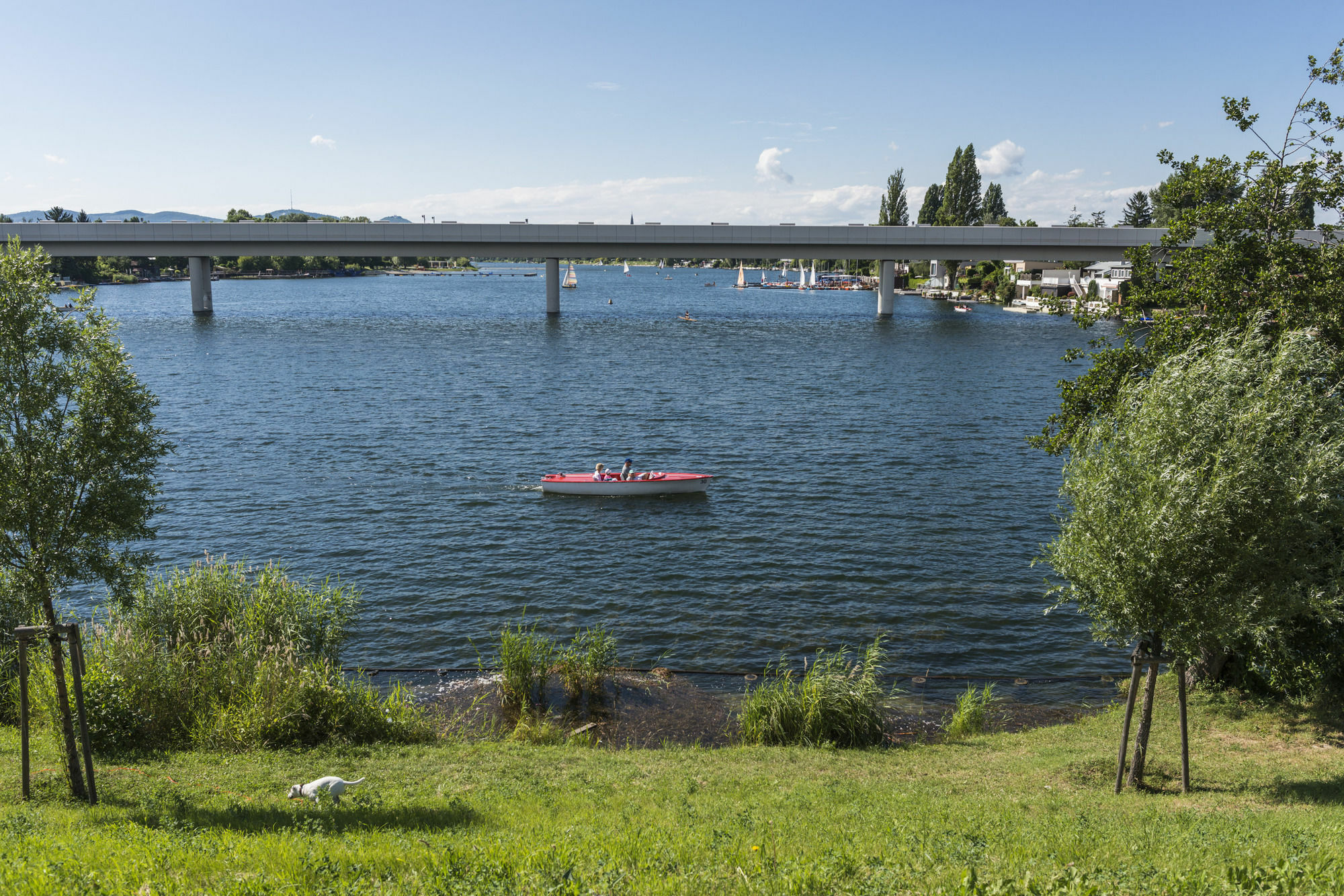 Ajo Vienna Beach - Contactless Check-In エクステリア 写真