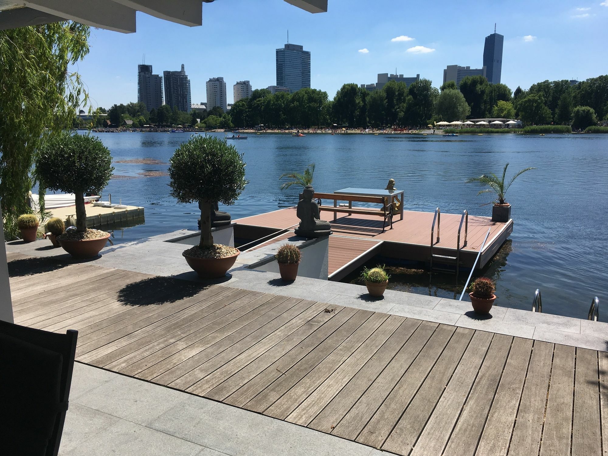 Ajo Vienna Beach - Contactless Check-In エクステリア 写真