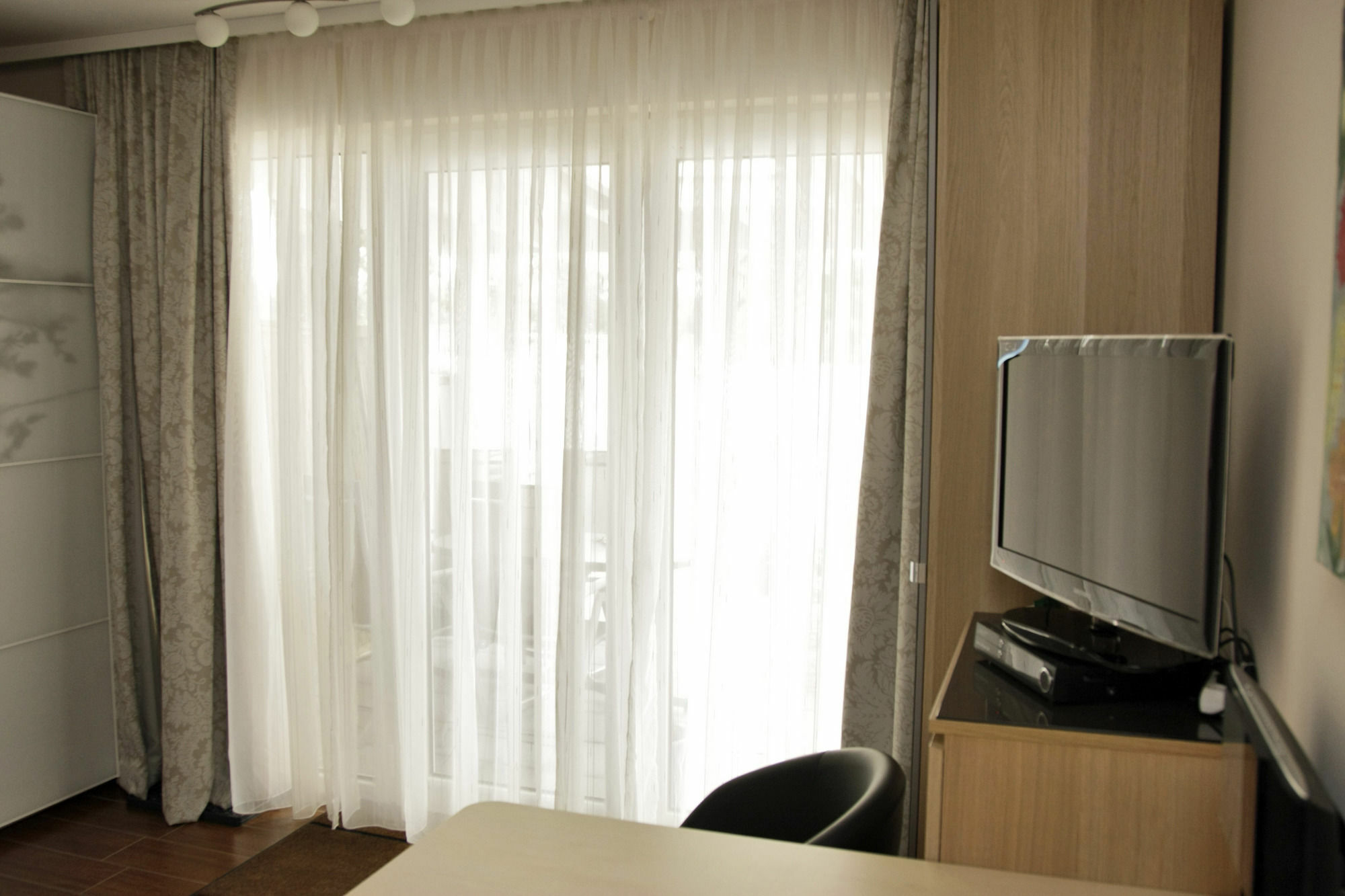 Ajo Vienna Beach - Contactless Check-In エクステリア 写真