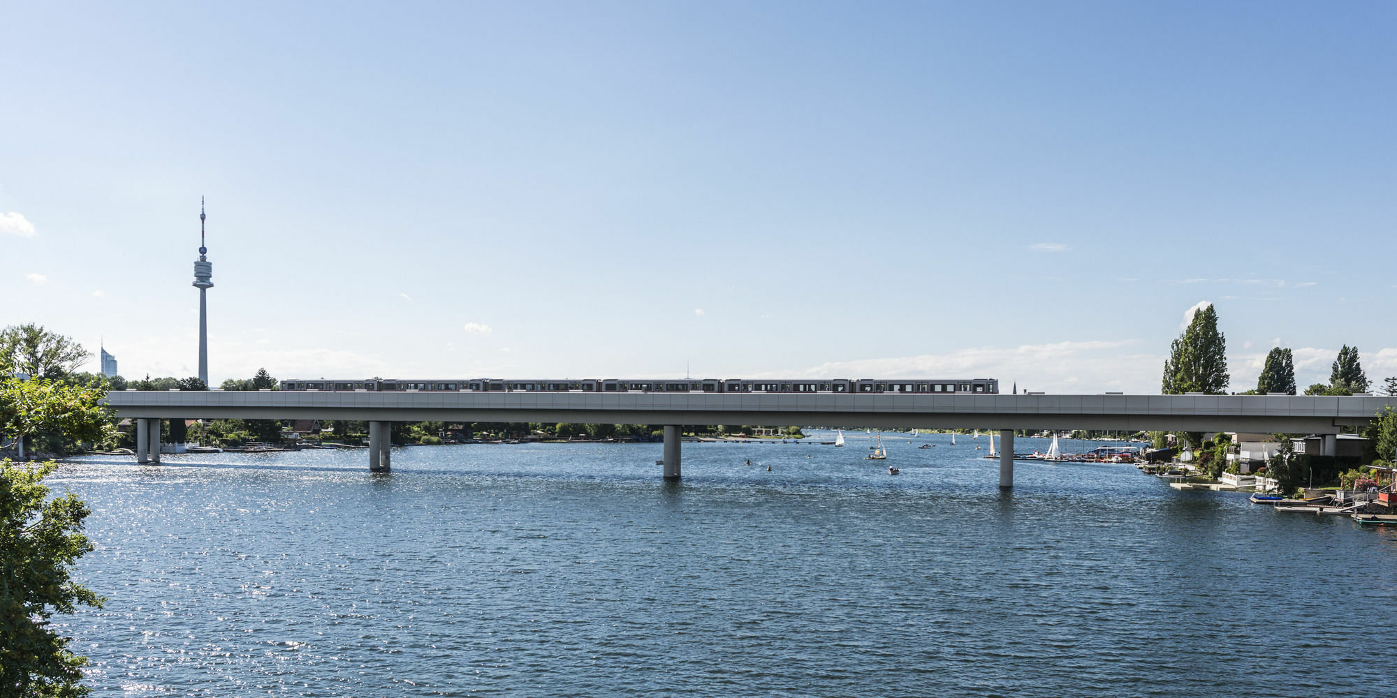 Ajo Vienna Beach - Contactless Check-In エクステリア 写真